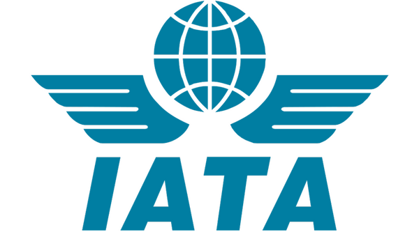 Logo der IATA mit stilisierter Weltkugel und Flügeln auf schwarzem Hintergrund